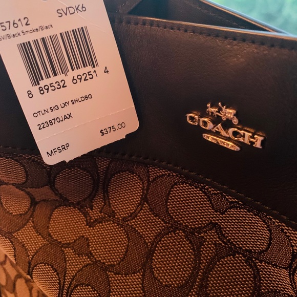 Authentic  COACH HANDBAG - Picture 3 of 8